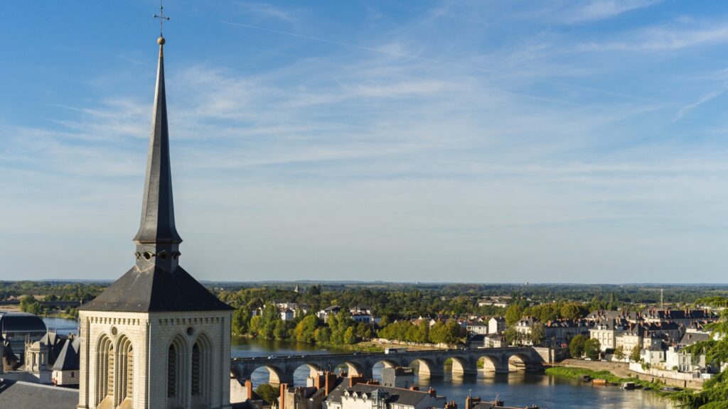 Photo - Town of saumur maineetloire picture id1047268422